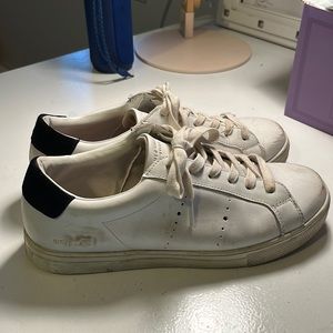 Sketcher Sneakers: Size 8